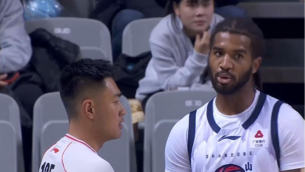 邱彪遇禁赛处罚，山东高速男篮冲击四连胜，客战不易需做好三点