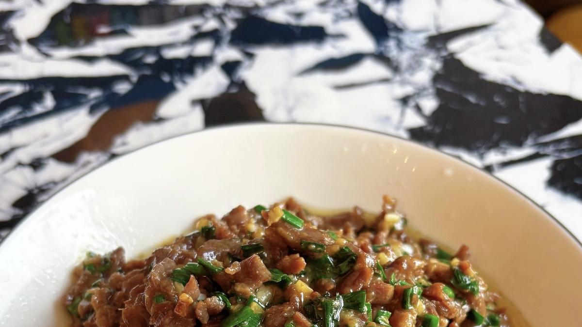 香葱牛肉：春日里的下饭魔法