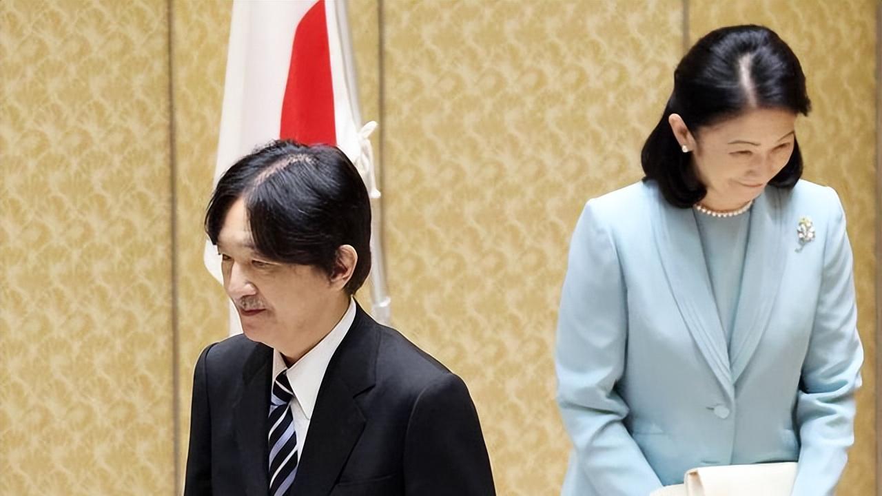 公费全包、物资无偿，秋筱宫家为何还喊“钱不够”？