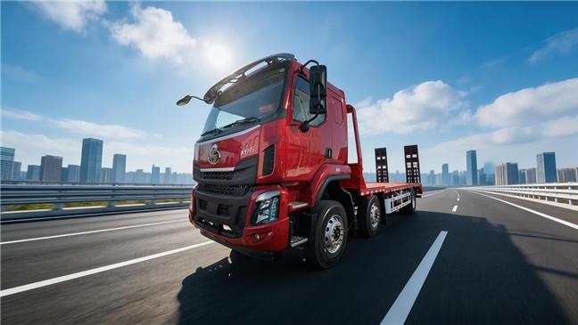 300大马力 轻装重载更省油 这款6×2平板运输车助您稳稳赚