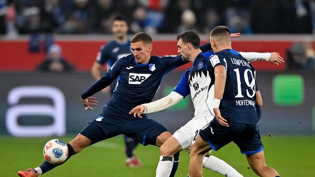 今日足球数据前瞻情报：切尔西近期门将失误严重；C罗确认缺席