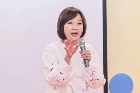 许昆源离世6周年！许采蓁许诺延续父亲精神：盼与柯志恩翻转高雄