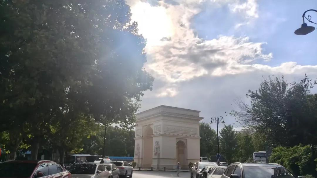 上海这个最大的小区，现在房价如何了?