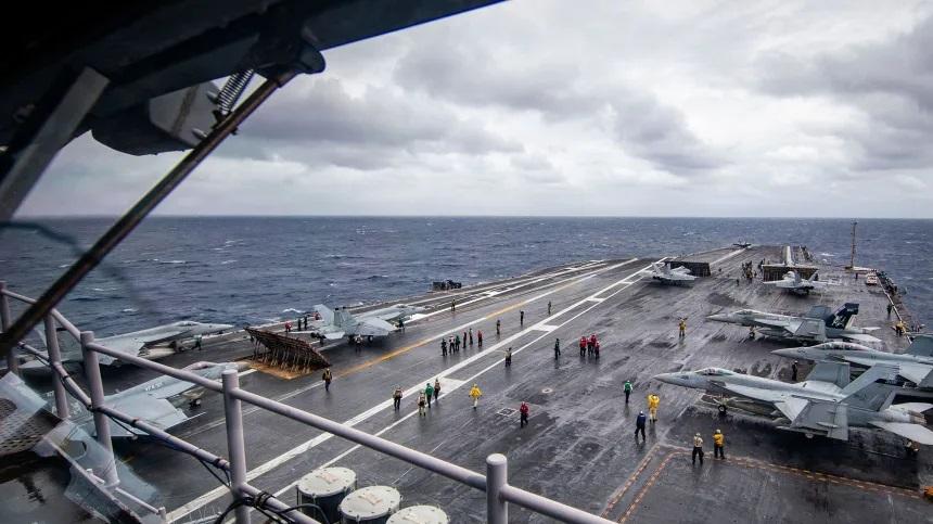 美国持续增加军力，施压伊朗