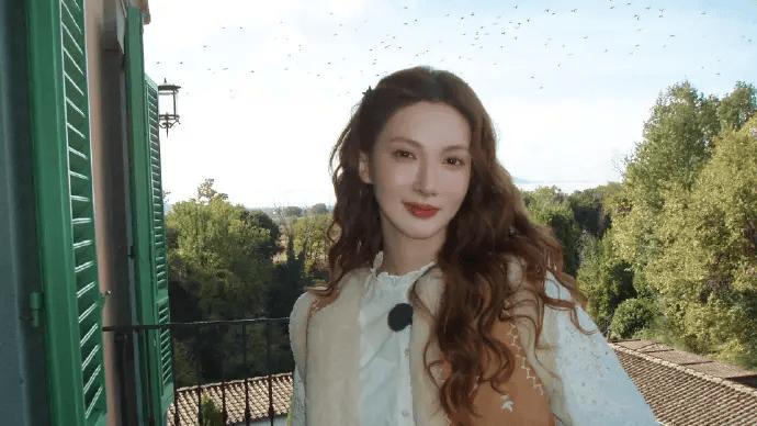 ​金晨肇事逃逸处罚官宣：罚款1500不涉犯罪，明星违法引全网热议