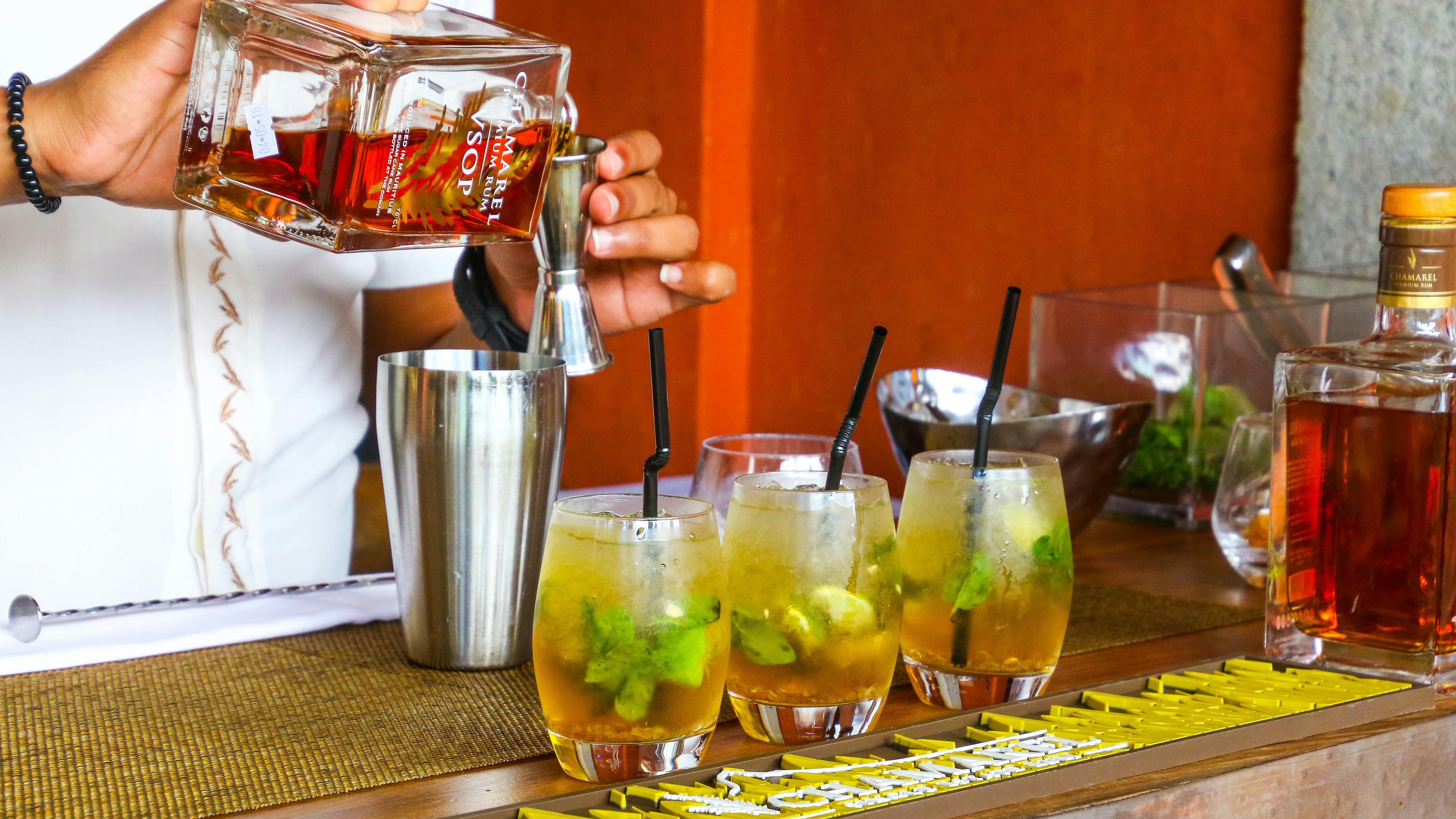 《挺住才有出路》第一篇|冯仑30年血泪熬成的人生真话，开篇就上头了