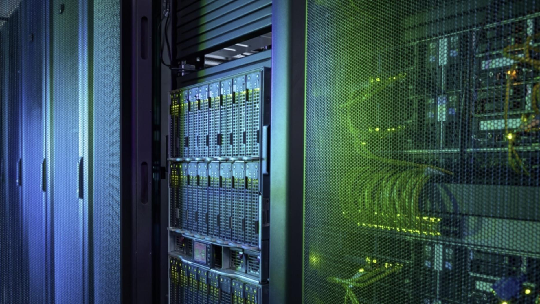 各公司将开发带有 Sivers 激光阵列的外部光源以用于共封装光学