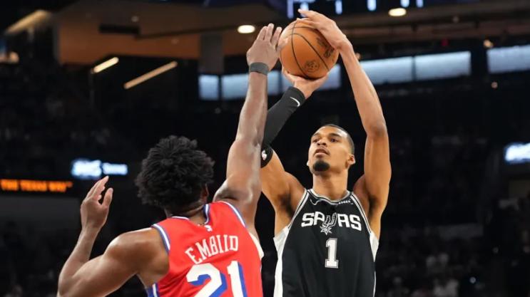 拿5522万顶薪，我要出场，我非常生气！昔日MVP逐渐成为水货