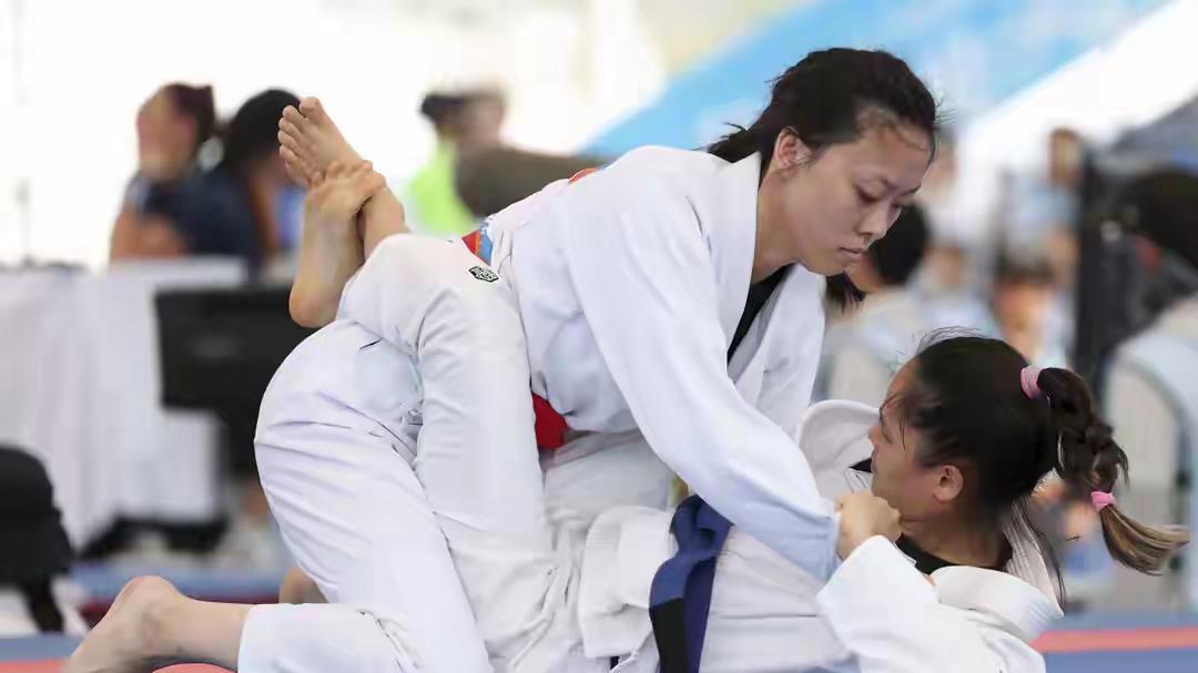 天涯海角下的柔术激战：中国女将遗憾止步亚沙会16强