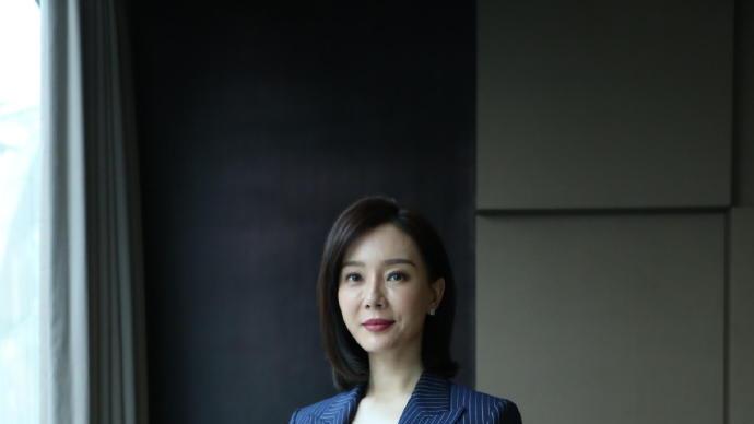 陈数侧颜生图抗打！西装造型衬出高级松弛感