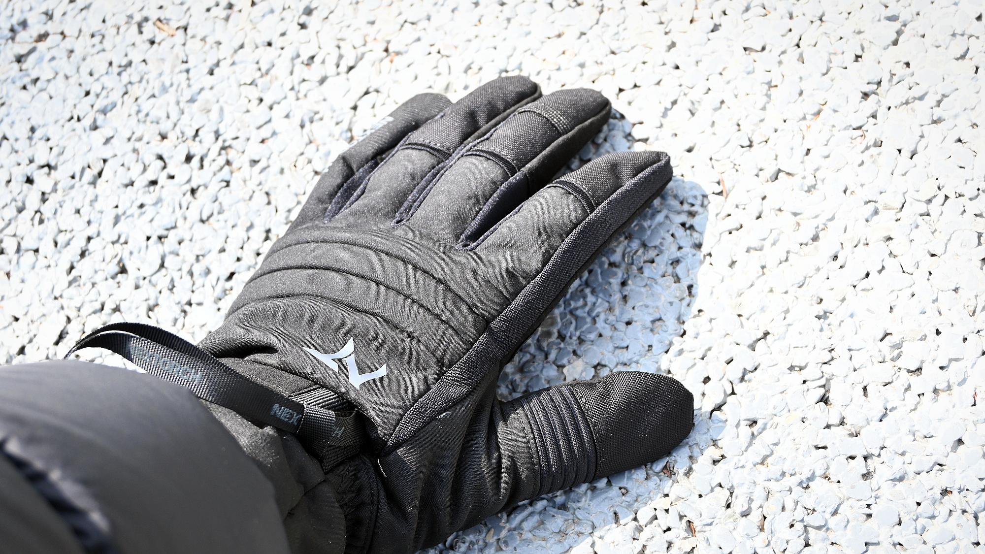 稳控防丢不妥协！纳丽德雪卫防寒保暖战术手套体验