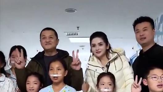 徐楠楠向嫣然天使儿童医院捐赠500万元