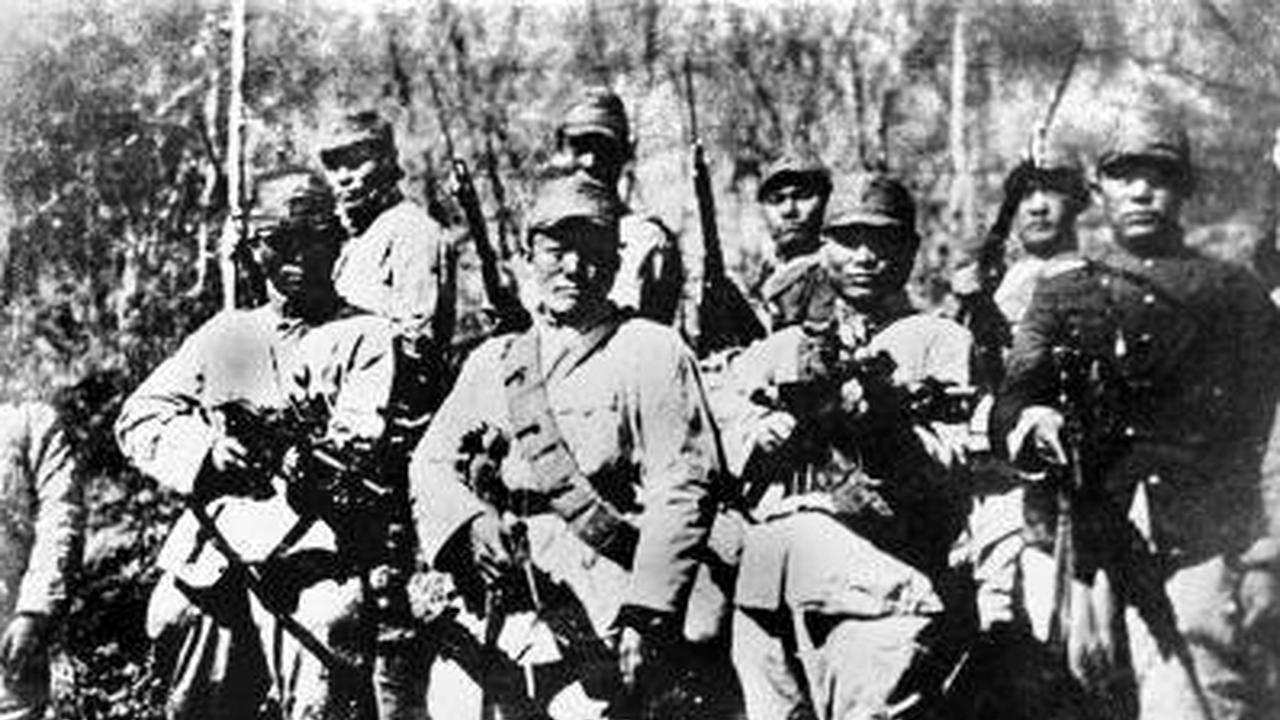 他是毛泽东口中的抗日英雄：马占山假投降背后的大权谋，让日本人在国际面前颜面扫地