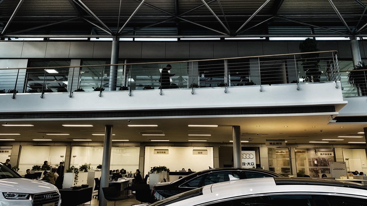 这你能受得了！4S店最终活路，等待同城同品牌店倒闭