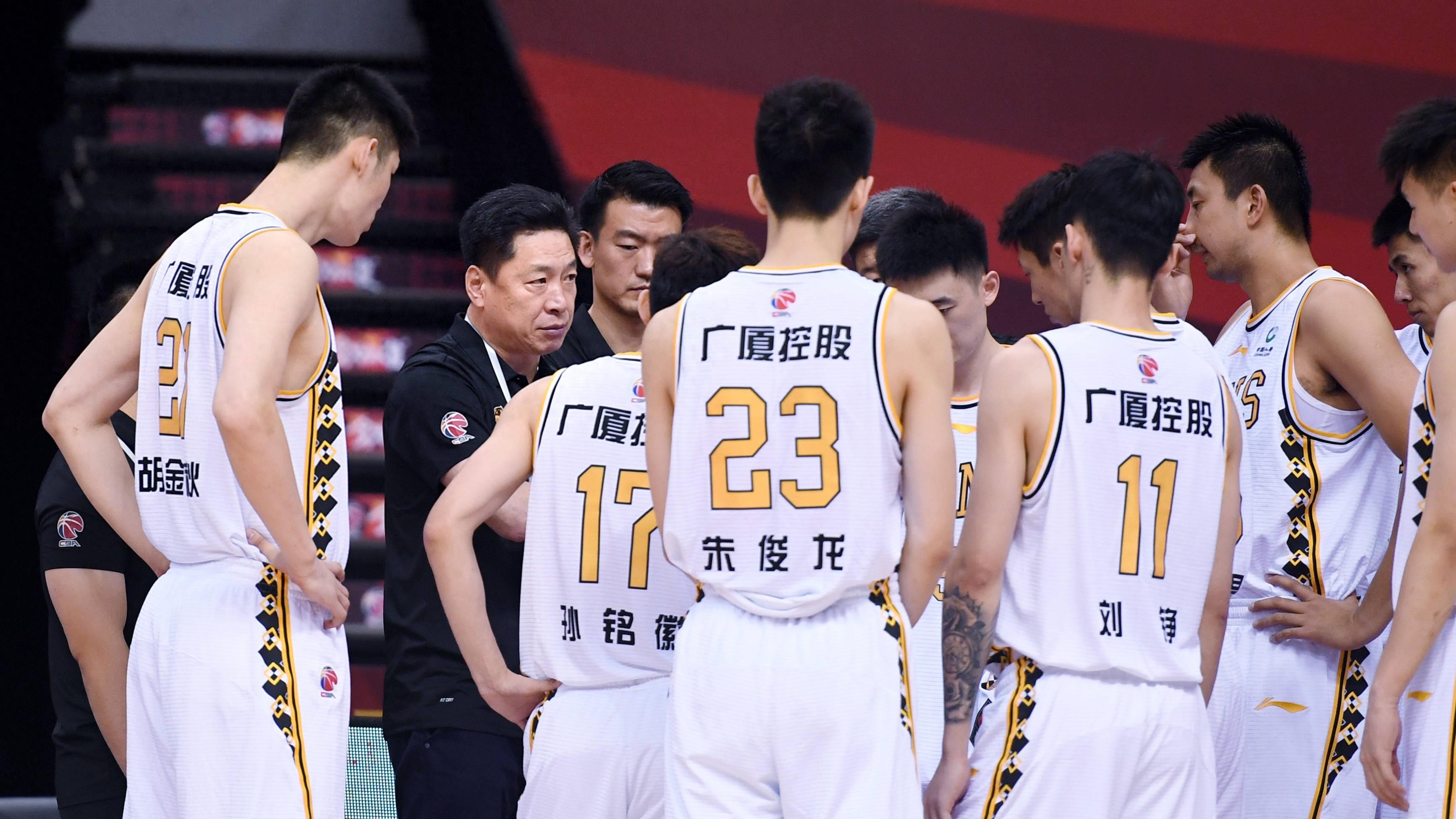 9胜2负凭啥广厦第1广东垫底？CBA排名暗藏玄机