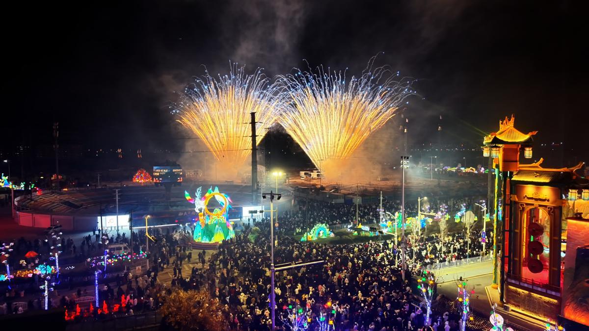 青岛山海间不夜城主题街区焕新启幕 以全新场景、重磅项目与缤纷活动盛装迎客