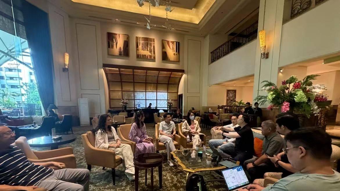 热烈祝贺印尼川渝商会成立暨第一届理事会就职典礼将在雅加达隆重举行——印尼共工社社长龚泉元应邀出席