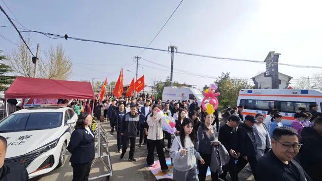 2026年平陆县第三十八届部官镇桃花季健步走活动举办