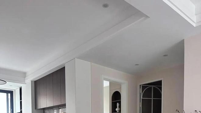 同栋楼的两家人有房贷的和没房贷的，是两种人生！