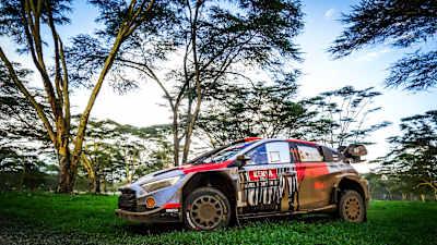 索尔伯格风暴在雨中开场的Safari开场赛中清除