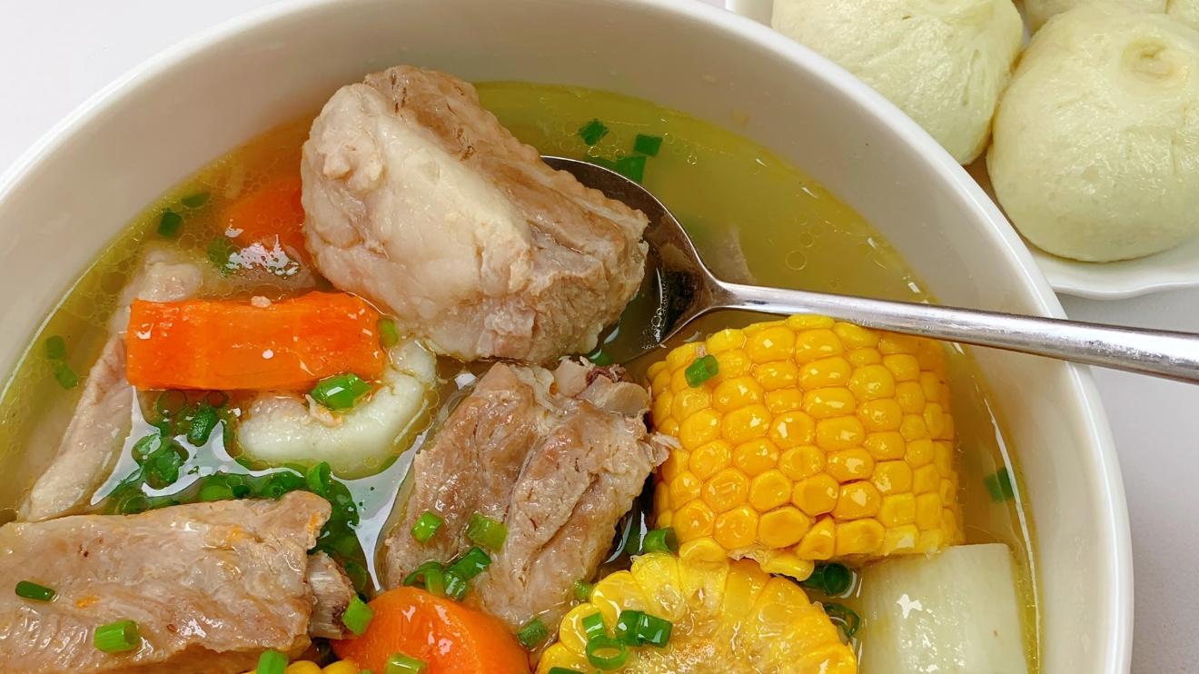 玉米排骨汤：一锅暖到心窝的治愈系魔法