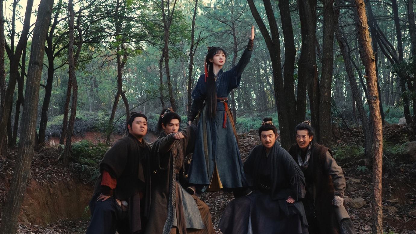 《逐玉》靠演技掀翻全场，撞脸“雷佳音”的李殿尊才是黄金绿叶