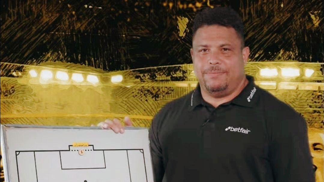 大罗历史最佳11人名单出炉：梅西、马拉多纳首发，C罗替补惹争议