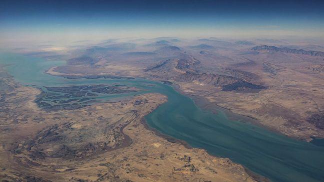 伊朗准备允许与日本相关的船只通过霍尔木兹海峡