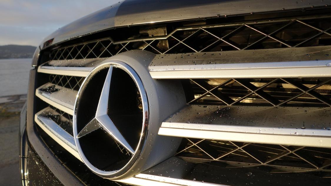 就在刚刚！北京奔驰召回大量“油改电”，奔驰中国发多项人事任命