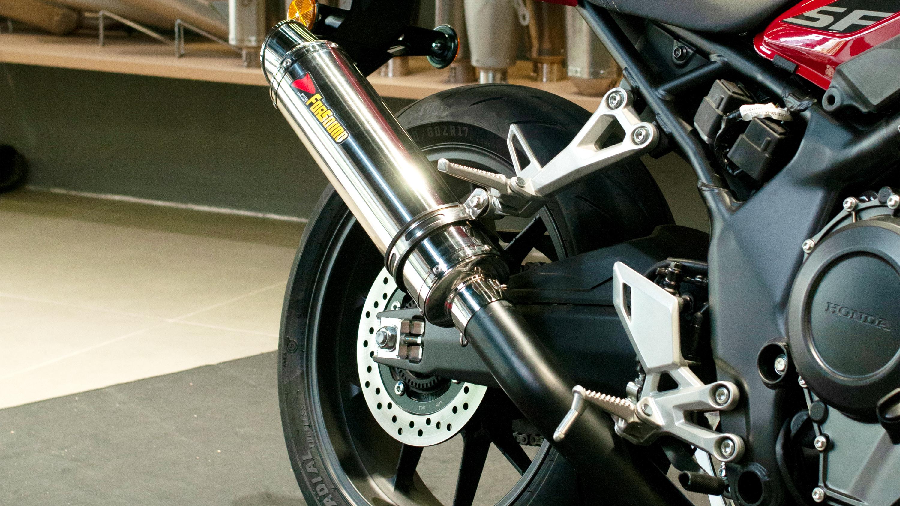 粉丝催更本田CB500SF排气，实车装车效果先安排