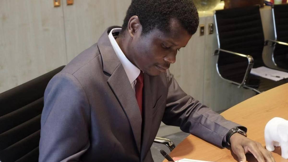 共工新闻独家访谈马拉维共和国总统候选人、人民革命党领袖Jani Grey Kasunda