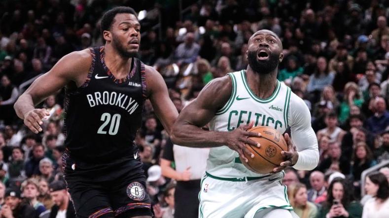 耻辱！篮网7连败+37分惨败，绿军狂轰148分，全员狂欢太扎心