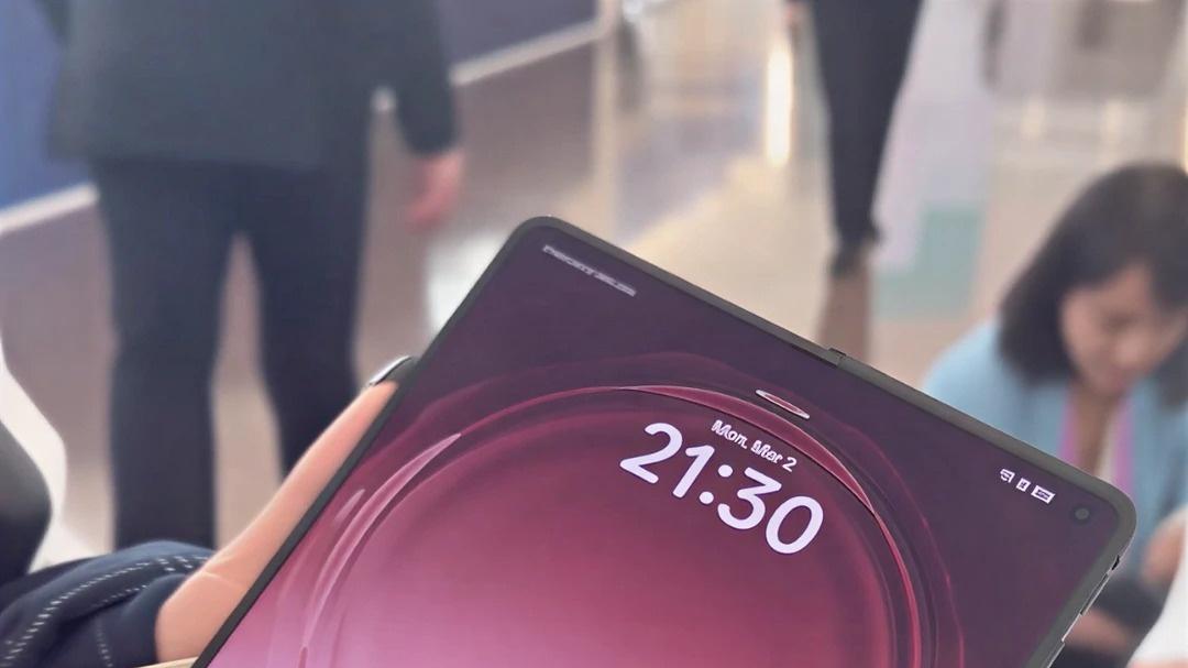 OPPO Find N6未发先火，亮相MWC获外媒盛赞！