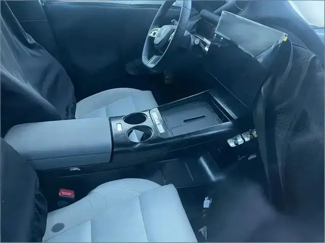 运动感十足，全新MG07内饰曝光，搭载插电混动