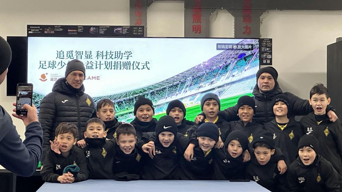 以创新影音科技为动力 追觅AI电视助足球少年看见更大世界