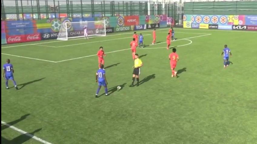 中国男足4-0完胜中非，迎8人制U15世界杯开门红