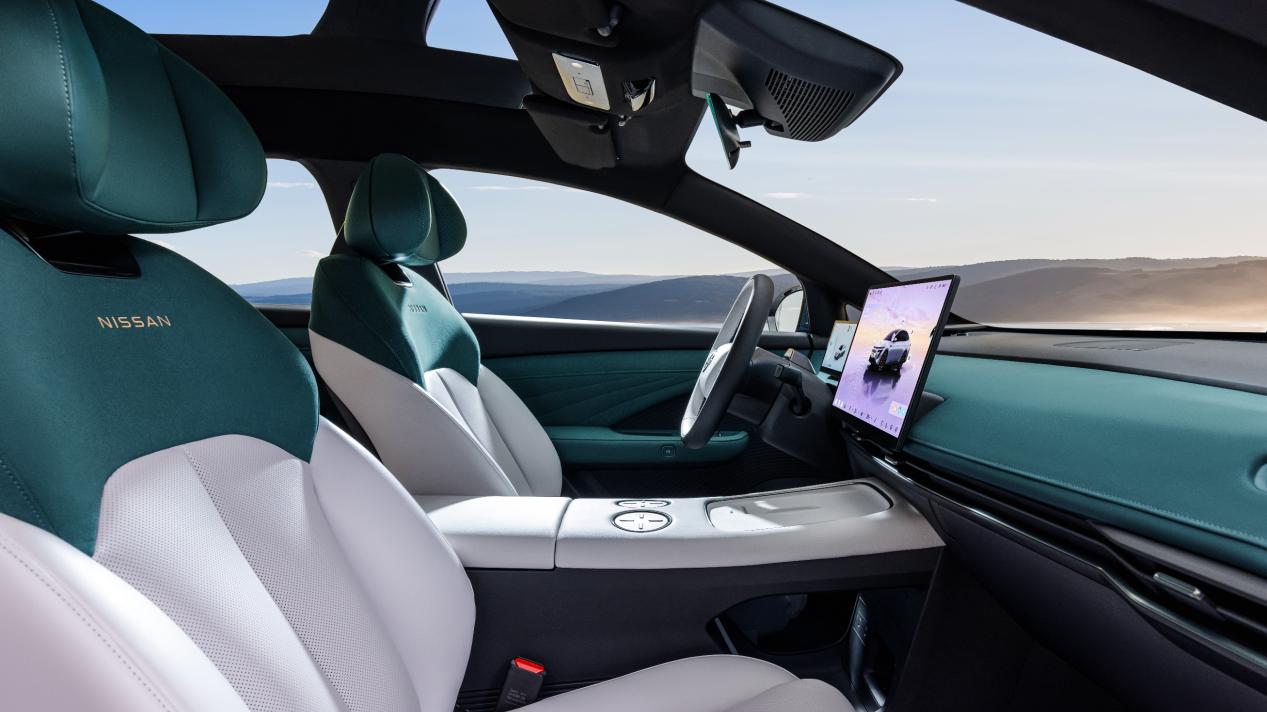 N7青春版对比小鹏MONA M03，10万级家轿怎么选？