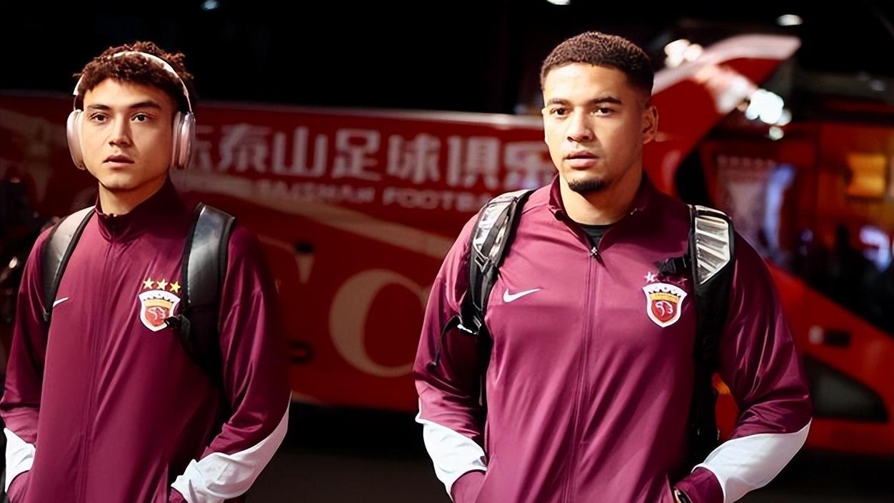 一场4：2让国足后防领袖浮现，表现仅次于李昊，邵佳一喜获最大发现