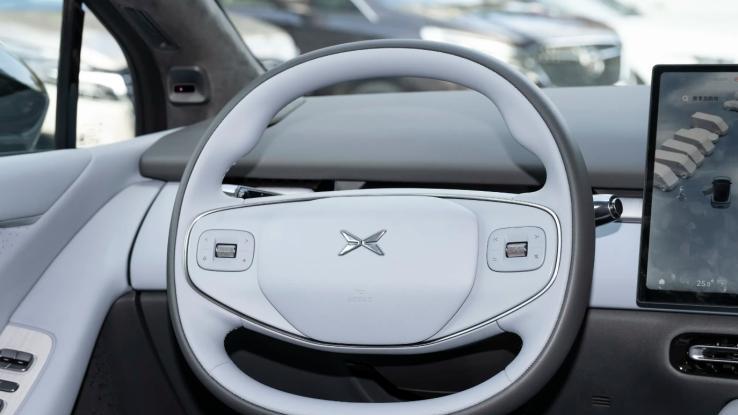 划重点！2026款小鹏P7+上市，增程版溢价