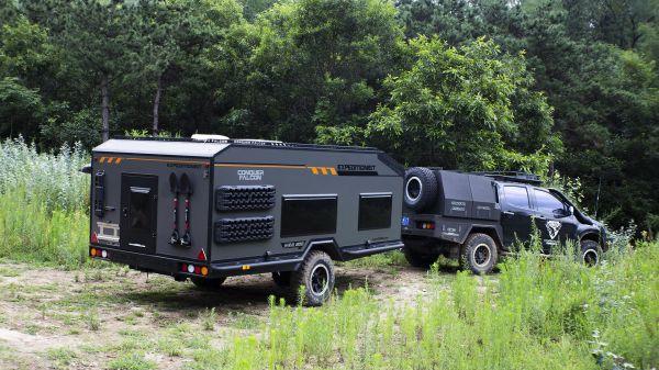 2026越野玩家心头好："远征者"如何通过空气悬挂提升40%通过性？