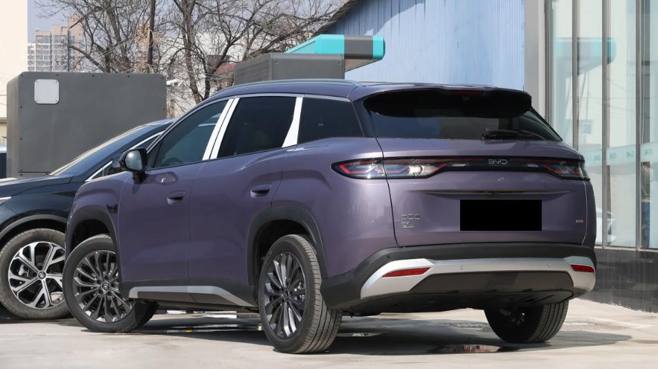 产品亮点不突出，宋Ultra EV预售价15.5万起，入门版不建议入手