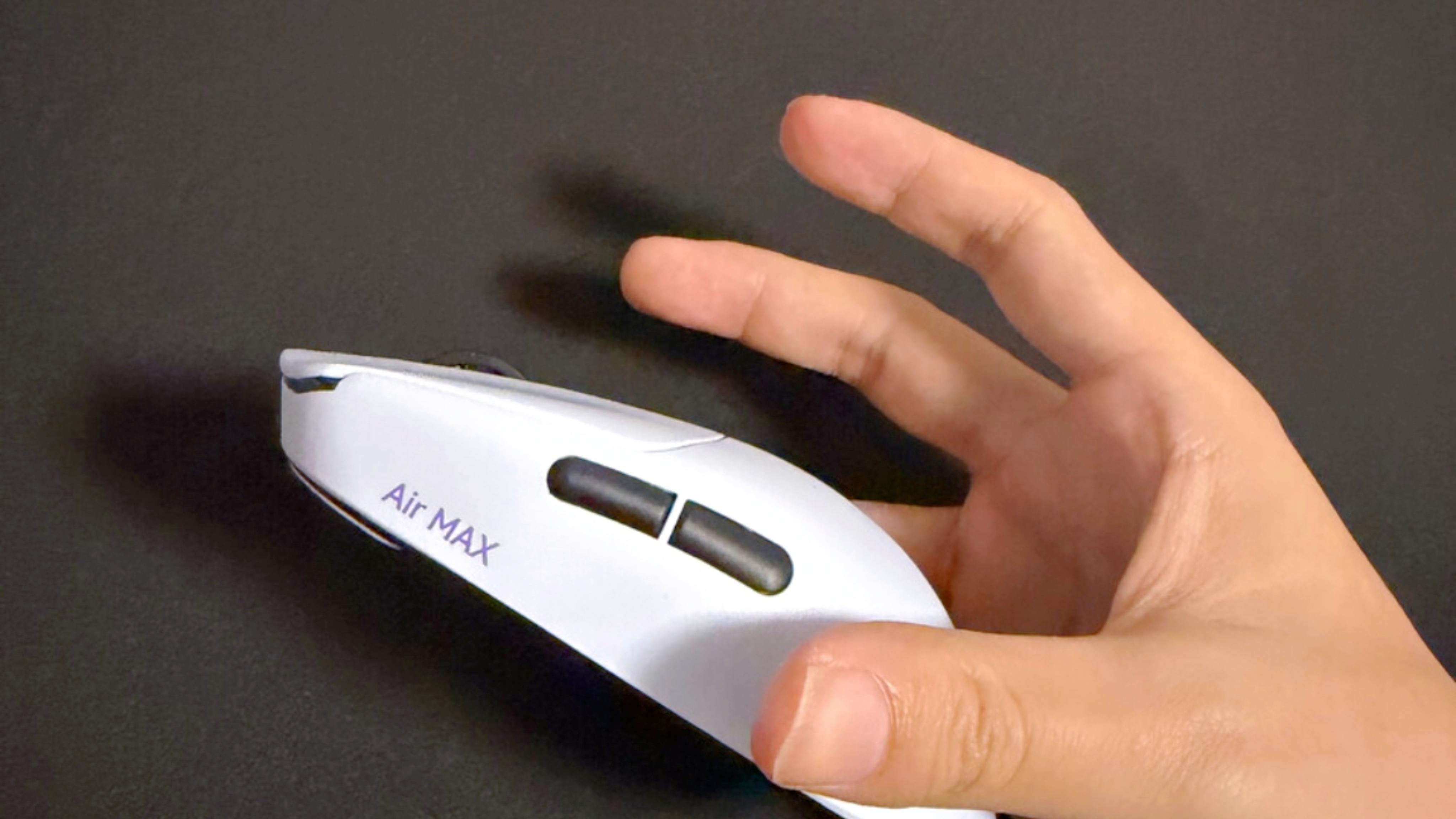 蓝色控实在体验，中小手真香，雷柏两款Air Max游戏鼠标厉害了