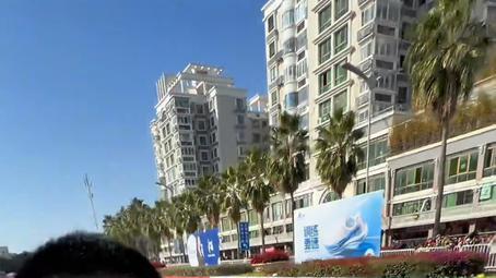 跑圈大神大正被厦马组委会通报批评，比赛中多次递水给女运动员