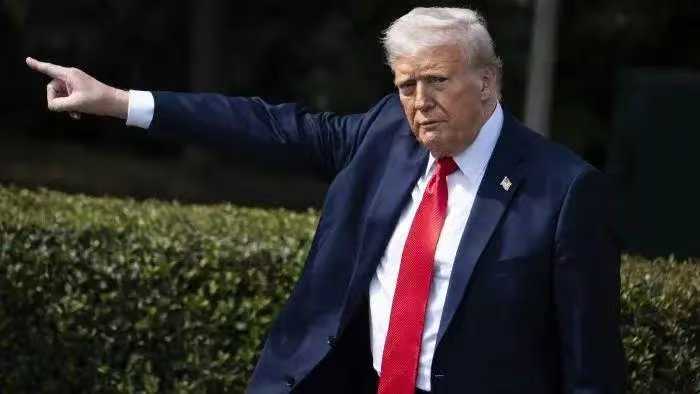 闪电战变持久战？石油命脉，霍尔木兹海峡的争夺是美伊冲突转折点