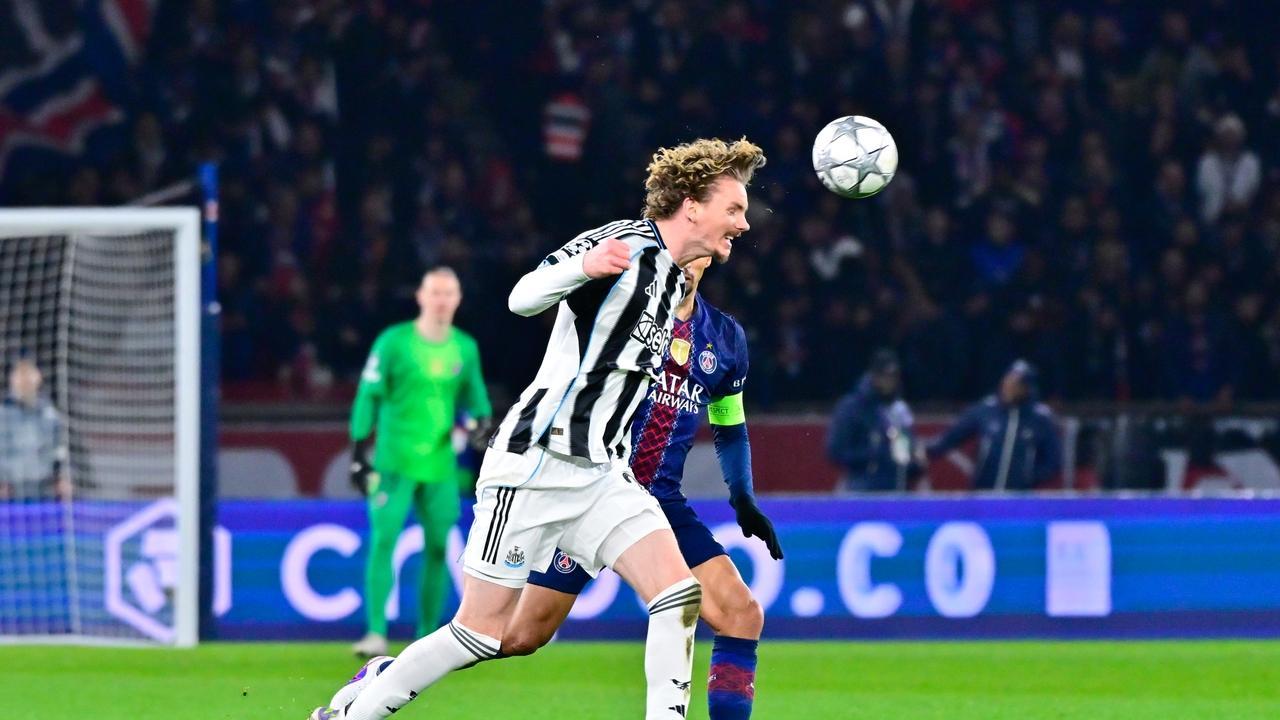 利物浦VS纽卡斯尔联队，伊萨克转会闹剧的双方，目前看来都是输家