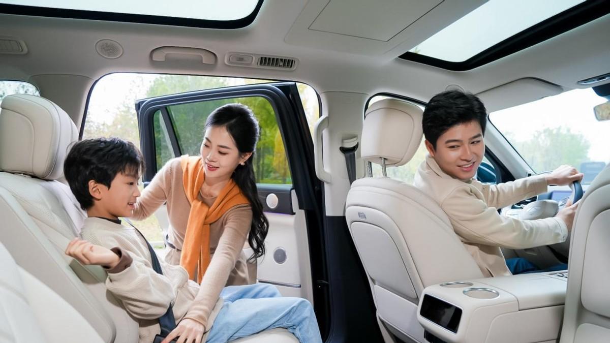 二胎家庭必看大六座SUV：风云T11，座座皆VIP的移动幸福空间