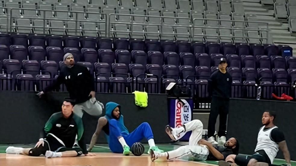 止住连败？辽宁主场对阵山东，杨鸣肯定球员表现，亨特还在球队！