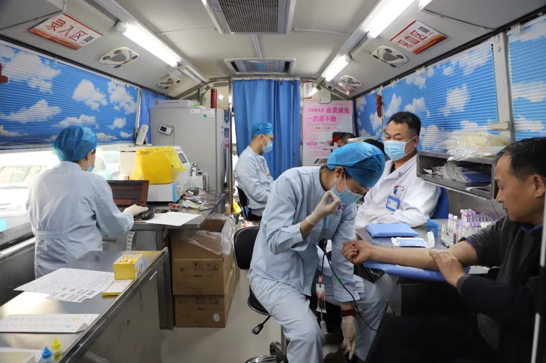 医者献热血 大爱暖人心——兖州区中医医院开展无偿献血活动