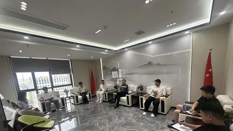 “中国好人”魏剑英走进诤言传媒
