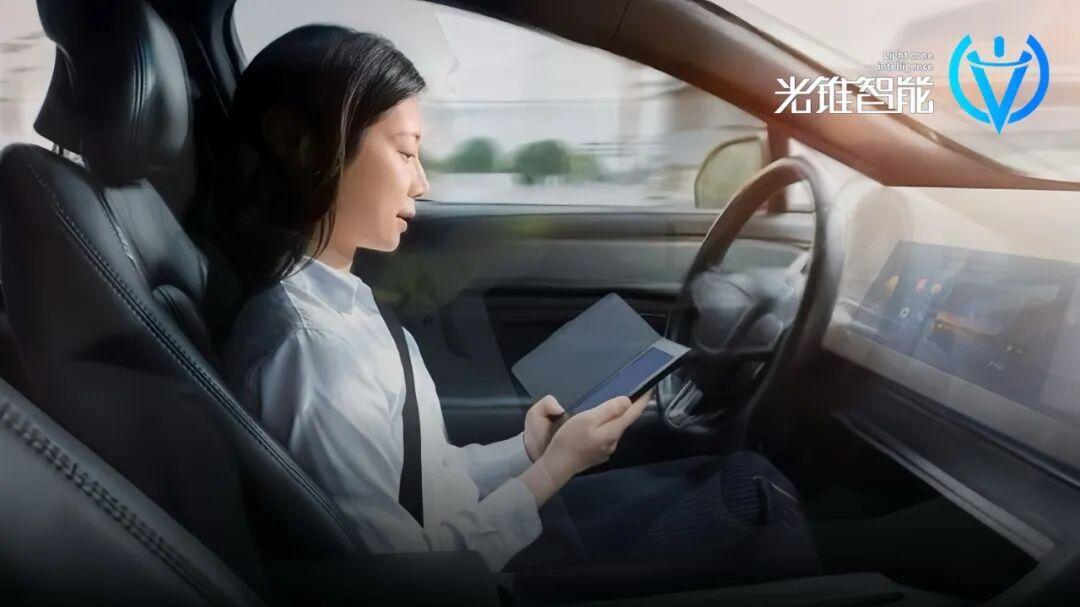 Momenta、华为“双强”杀出，中国智驾成为全球汽车“主理人”